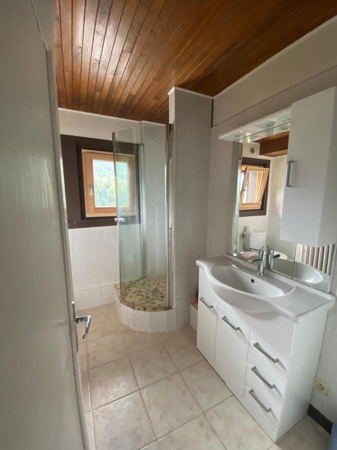 Logement Mansarde Dans Maison Avec Jardin En Bord De Piste, Vue Montagne Les Houches Dış mekan fotoğraf